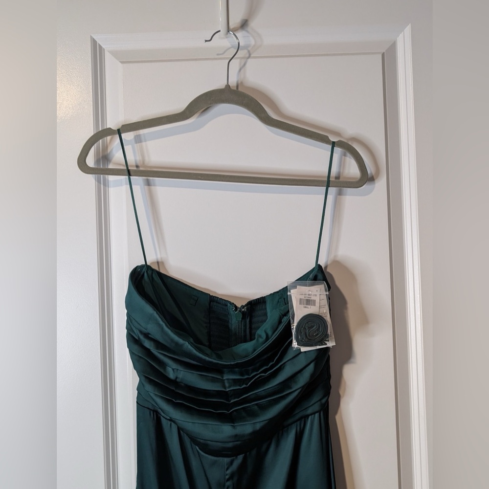Abercrombie & Fitch Emerson‎ Ruched Strapless Satin Emerald Green Jumpsuit NWT - Picture 3 of 12